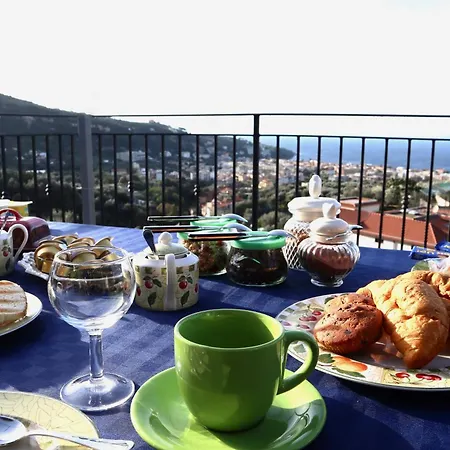 Bed & Breakfast Da Chiara Sea Sight Sorrento