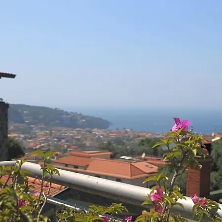 Da Chiara Sea Sight Bed & Breakfast