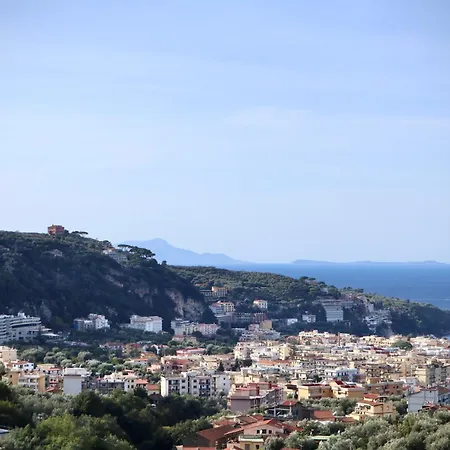 Da Chiara Sea Sight Alojamento de Acomodação e Pequeno-almoço Sorrento
